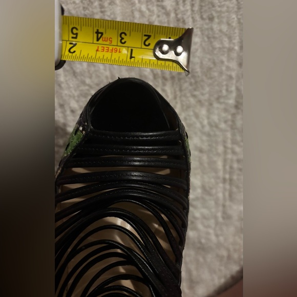 Christian Louboutin Guerilla 120 36.5 - Picture 7 of 9